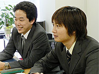 商品企画の湯山氏（左）と横田氏